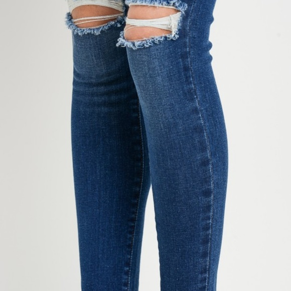 Evita Jeans - Picture 3 of 3